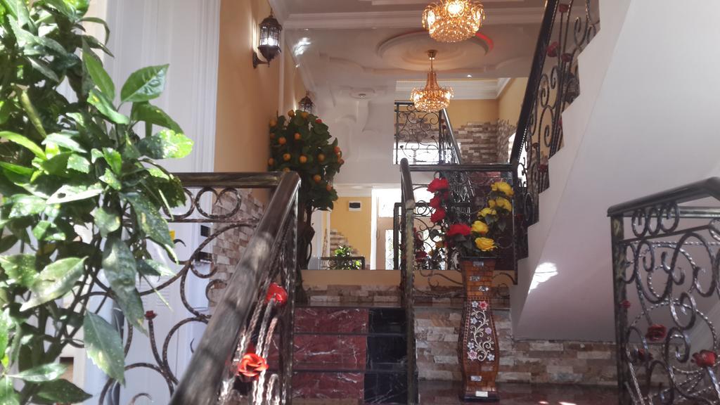 Edemi Hotel クタイシ エクステリア 写真