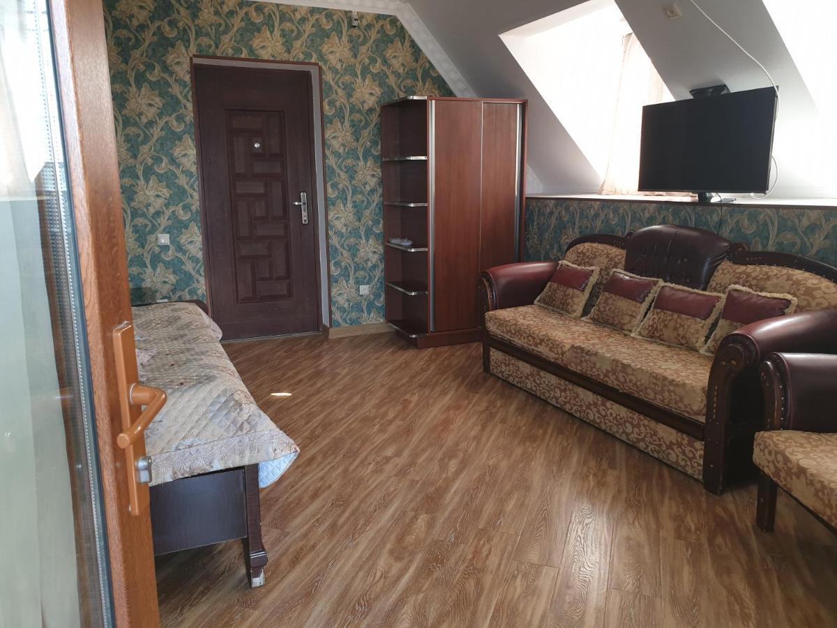 Edemi Hotel クタイシ エクステリア 写真